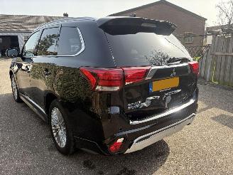 Mitsubishi Outlander 2.4 PHEV Intense+ HYBRIDE HALFLEER PANO AIRO KIT AUTOMAAT 210PK picture 4
