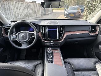 Volvo Xc-60 2.0 T6 PLUG-IN AWD 388 PK ULTIMATE PANORAMA LEER VOLL picture 15