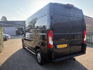 Peugeot Boxer 330 2.2 BlueHDi 140 L2H2 Premium 140PK geen schade picture 8