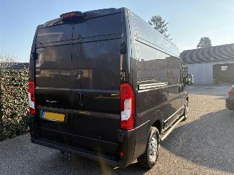 Peugeot Boxer 330 2.2 BlueHDi 140 L2H2 Premium 140PK geen schade picture 4