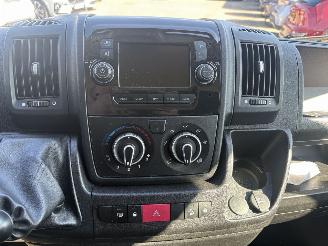 Peugeot Boxer 330 2.2 BlueHDi 140 L2H2 Premium 140PK geen schade picture 15