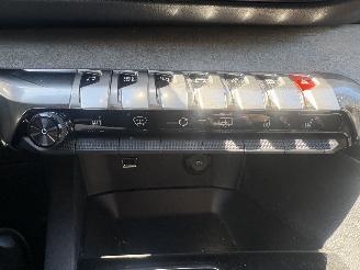 Peugeot 3008 1.2 GT AUTOMAAT 131 PK picture 18