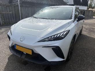 MG MG4 SPORT 51 kWh  243PK 350KM ACTIERADIUS picture 5
