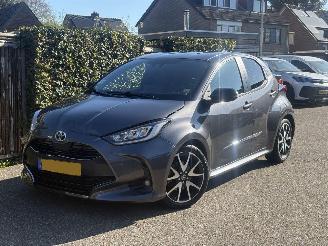 Schadeauto Toyota Yaris 1.5 Hybrid Executive AUTOMAAT 141PK 2022/4