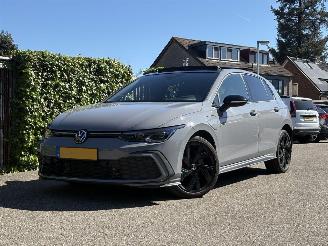 skadebil auto Volkswagen Golf GTE VIII 1.5 E-HYBRIDE PANORAMA SPORT 2023 2023/4