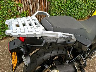 Suzuki DL 650 V-Strom picture 8