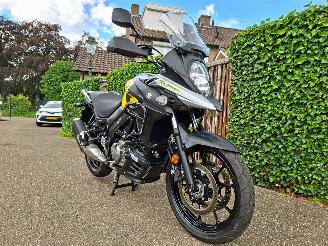Suzuki DL 650 V-Strom picture 10