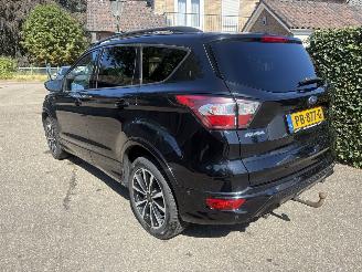 Ford Kuga 1.5 TDCi ST-Line AUTOMAAT picture 2