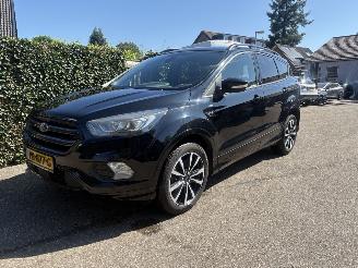 Ford Kuga 1.5 TDCi ST-Line AUTOMAAT picture 3