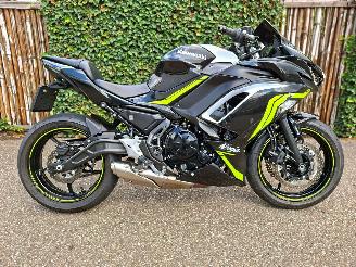 skadebil motor Kawasaki Z 650 KRT 2021/5