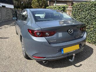 Mazda 3 2.0 e-SKYACTIV-G M HYBRID 150PK picture 4