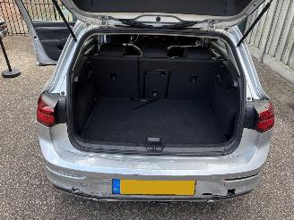 Volkswagen Golf 1.5 e-TSI AUTOMAAT -PANO -SPORT picture 21