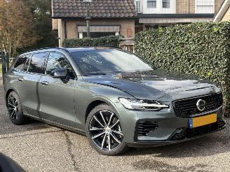 Coche accidentado Volvo V-60 2.0 T6 Plug-in hybrid AWD Plus Dark AUTOMAAT 253PK 2025/6