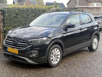 damaged passenger cars Volkswagen T-Cross 1.0 TSI SPORT AUTOMAAT 2022/8