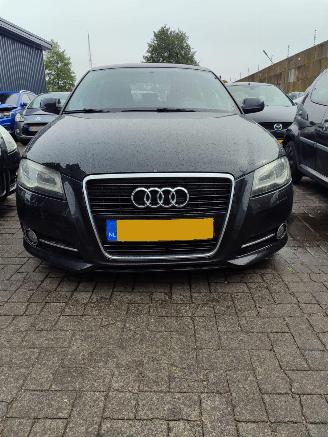 Damaged car Audi A3 2.0 TDI 16V Hatchback 4Dr Diesel 1.968cc 103kW (140pk) FWD 2009-11/2013-03 (8PA) CFFB 2011/3