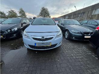 skadebil auto Opel Astra 1.4 Turbo 16V Hatchback 4Dr Benzine 1.364cc 88kW (120pk) FWD 2010-10/2015-10 (PD6EU; PE6EC; PE6EU; PF6EC; PF6EU) A14NET 2012/1