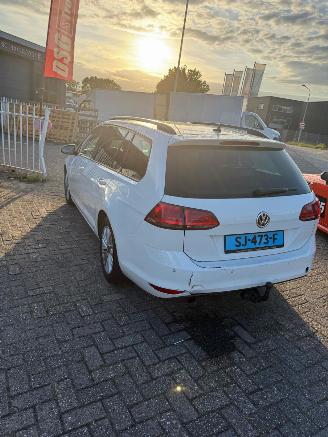 Volkswagen Golf  picture 2