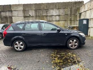 Kia Cee d 1.4 CVVT 16V Combi/o  Benzine 1.396cc 77kW (105pk) FWD 2010-10/2012-12 (EDF5PN; EDF5PO) G4FA picture 6