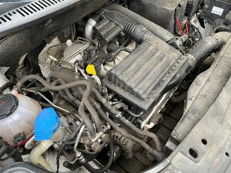 krockskadad bil auto Volkswagen Caddy 1.4 TGI BlueMotion Bestel   1.395cc 81kW (110pk) FWD 2015-06/2020-09  CPWA 2018/3