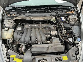 Volvo V-50 2.4 20V Combi/o  Benzine 2.435cc 103kW (140pk) FWD picture 13