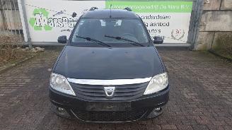  Dacia Logan 1.6 16V Flexifuel Combi/o   1.598cc 77kW 2011/9