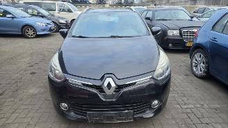 skadebil auto Renault Clio 1.5 Energy dCi 90 FAP Combi/o 4Dr Diesel 1.461cc 66kW (90pk) 2014/6