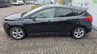 Ford Focus 1.6 Ti-VCT 16V 105 Hatchback  Benzine 1.596cc 77kW (105pk) FWD 2010-07/2018-05  IQDB picture 9