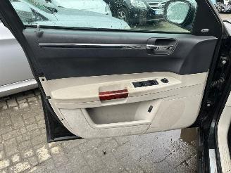 Chrysler 300 C 3.5 V6 24V Combi/o  Benzine 3.518cc 183kW (249pk) RWD 2004-09/2010-12  EGG picture 17