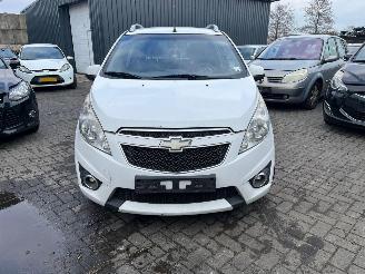 Schadeauto Chevrolet Spark 1.2 16V Hatchback  Benzine 1.206cc 60kW (82pk) FWD 2010-03  B12D1; LMU 2011/12