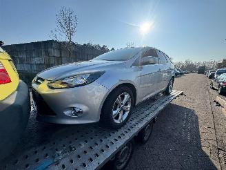 Ford Focus 1.6 SCTi 16V Combi/o  Benzine 1.596cc 110kW (150pk) FWD 2010-07/2018-05  JQDB picture 4