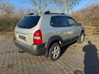 Hyundai Tucson 2.0 16V CVVT 4x2 SUV  Benzine 1.975cc 104kW (141pk) FWD 2004-08/2010-12 (JMAD) G4GC picture 4