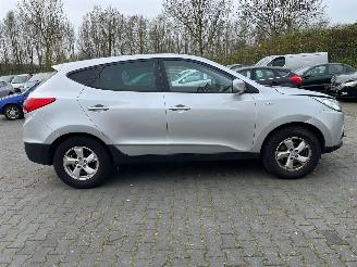Hyundai Ix35 2.0 16V SUV  Benzine 1.998cc 120kW (163pk) FWD picture 5