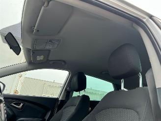 Hyundai Ix35 2.0 16V SUV  Benzine 1.998cc 120kW (163pk) FWD picture 15