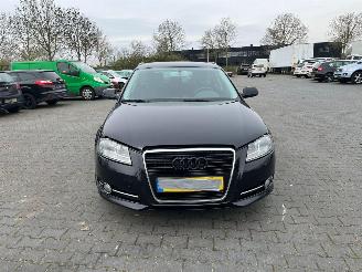 Voiture accidenté Audi A3 1.2 TFSI Sportback 4Dr Benzine 1,197cc 77kW (105pk) FWD 2010-04/2013-03 (8PA) CBZB 2011/4