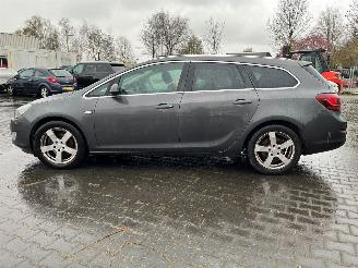 Opel Astra SPORTS TOURER picture 7