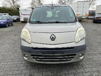 Schadeauto Renault Kangoo 1.6 16V MPV  Benzine 1.598cc 78kW (106pk) FWD 2008-02 (KW0D; KW2D; KW4D) K4M830; K4MG8 2009/10