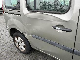 Renault Kangoo 1.6 16V MPV  Benzine 1.598cc 78kW (106pk) FWD 2008-02 (KW0D; KW2D; KW4D) K4M830; K4MG8 picture 28