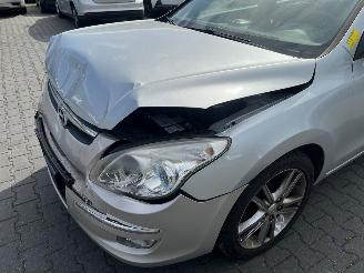 Hyundai I-30 KMHDC81DP9U023428 picture 7