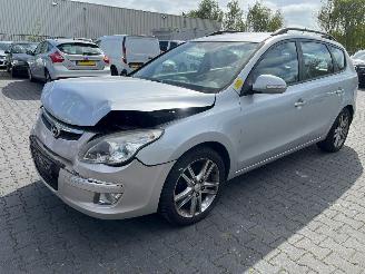 Hyundai I-30 KMHDC81DP9U023428 picture 5