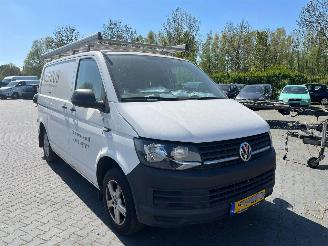 Volkswagen Transporter 2.0 TDI DRF Bestel  Diesel 1.968cc 75kW (102pk) FWD 2015-04/2019-12  CXGB picture 3
