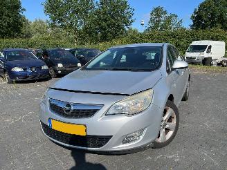 Opel Astra 1.6 16V Ecotec Hatchback 4Dr Benzine 1.598cc 85kW (116pk) picture 3