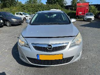 skadebil auto Opel Astra 1.6 16V Ecotec Hatchback 4Dr Benzine 1.598cc 85kW (116pk) 2010/5