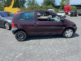 Renault Twingo 1.2 16V Hatchback 2Dr Benzine 1 149cc 55kW picture 7