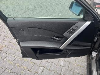 BMW 5-serie 523i 24V Combi/o  Benzine 2,497cc 130kW (177pk) RWD 2004-10/2007-02 (NL31; PU11) N52B25A picture 16