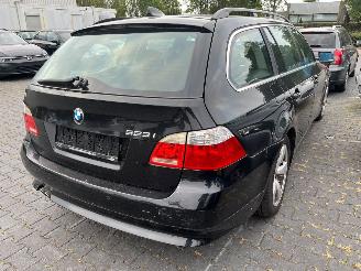 BMW 5-serie 523i 24V Combi/o  Benzine 2,497cc 130kW (177pk) RWD 2004-10/2007-02 (NL31; PU11) N52B25A picture 11