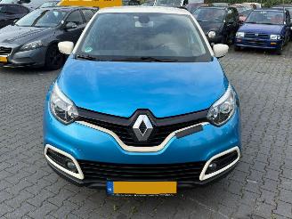 skadebil auto Renault Captur 0.9 Energy TCE 12V SUV  Benzine 898cc 66kW (90pk) 2014/2