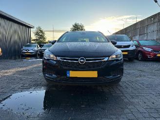 skadebil auto Opel Astra SPORTS TOURER 2016/11