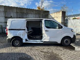 Peugeot Expert 2.0 Blue HDi 120 16V Bestel  Diesel 1.997cc 90kW picture 4