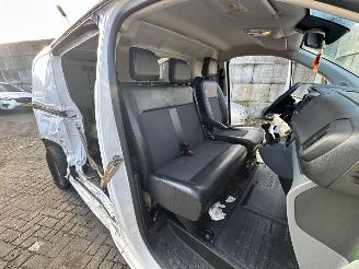 Peugeot Expert 2.0 Blue HDi 120 16V Bestel  Diesel 1.997cc 90kW picture 18