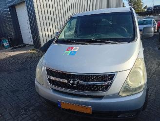 skadebil auto Hyundai H-300 2.5 CRDi Bestel  Diesel 2.497cc 125kW (170pk)v 2009/1